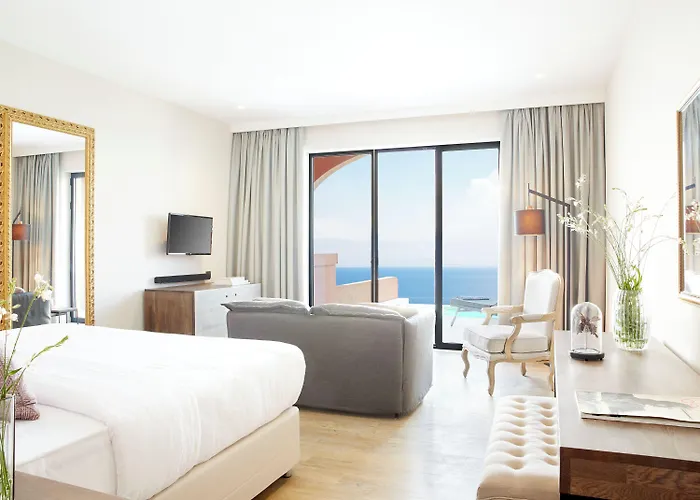 Nido, Mar-bella Collection An Slh (adults Only) מלון